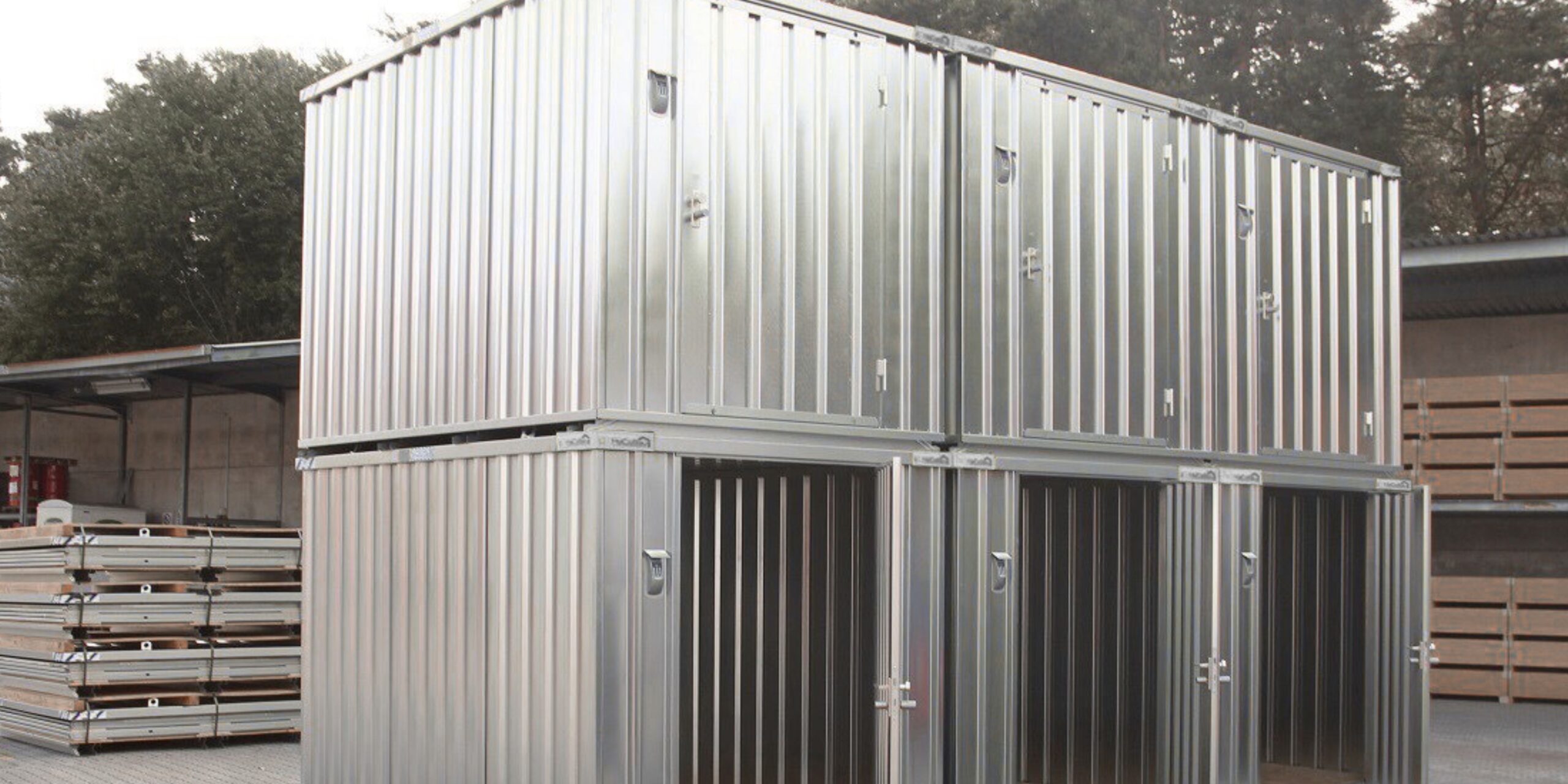 Container